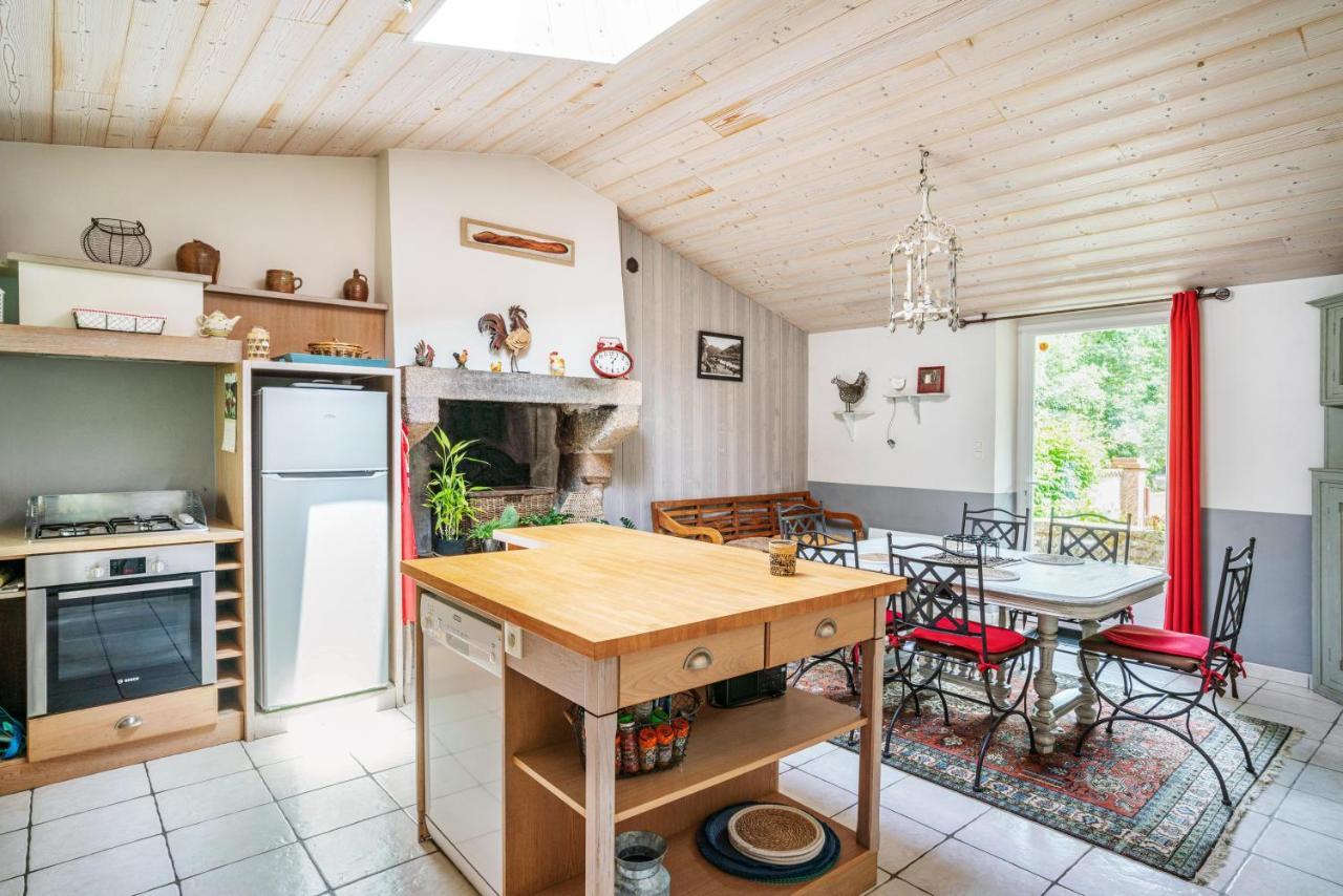 Вилла Le Moulin De Pilet Mortagne-sur-Sevre Экстерьер фото